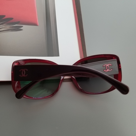 CC CHANEL Classic Sunglasses main image 4